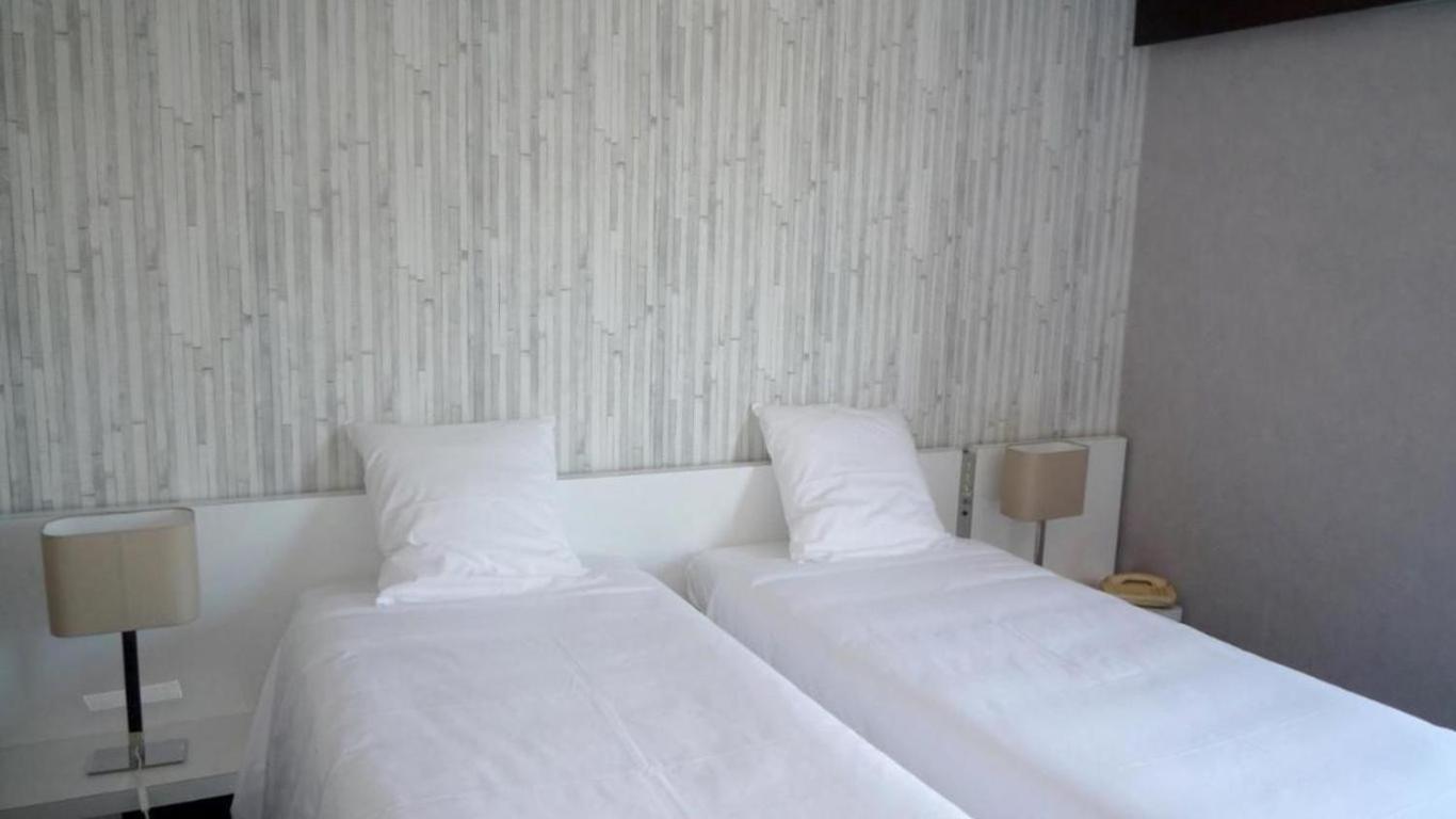 Hyp'Hotel Saint-Marcellin  Dış mekan fotoğraf